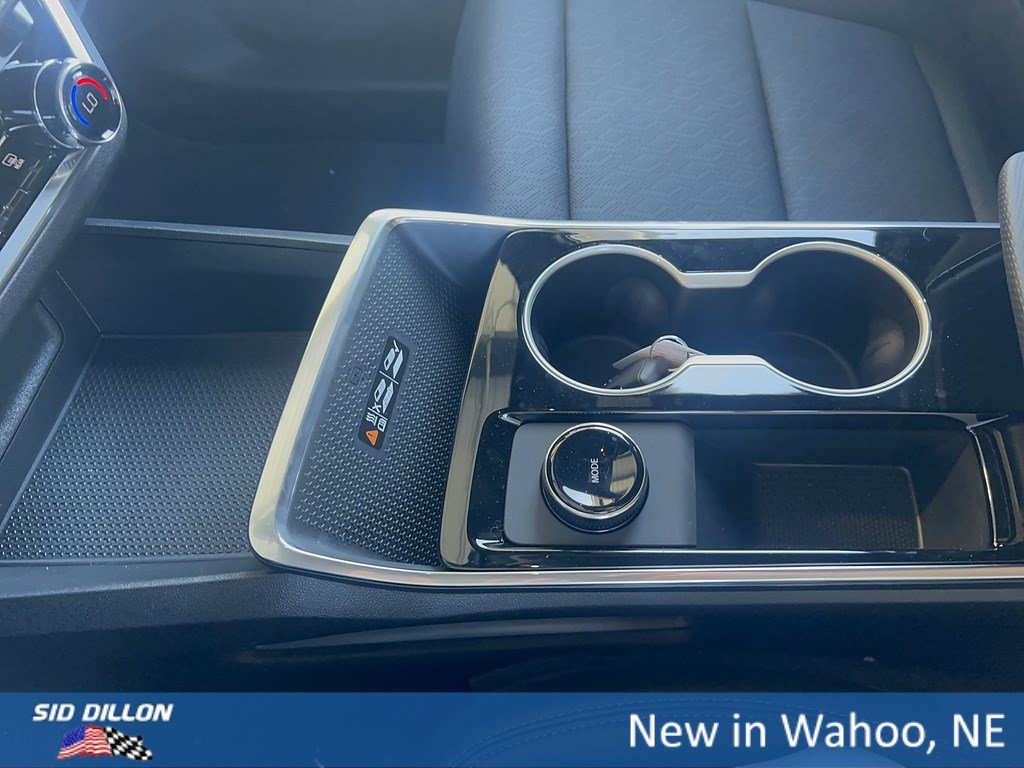 2027 Chevrolet Equinox LT - Photo 16