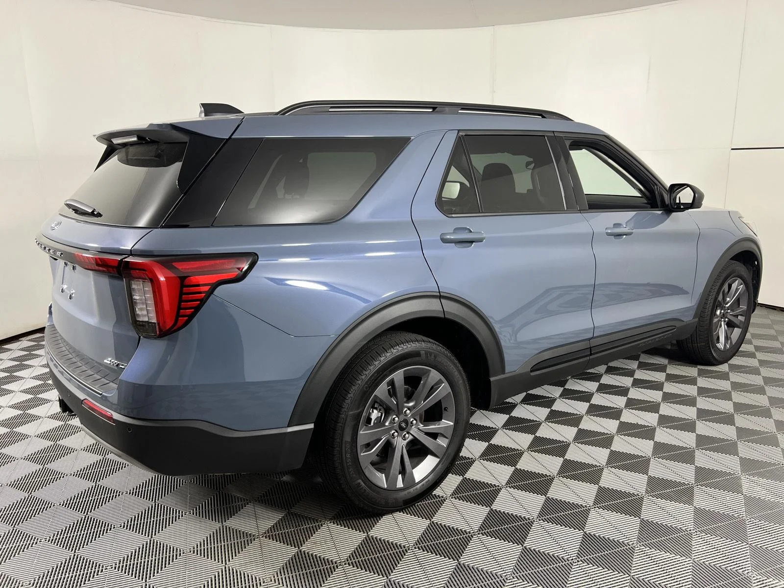 New 2026 Vapor Blue Ford Active image 11