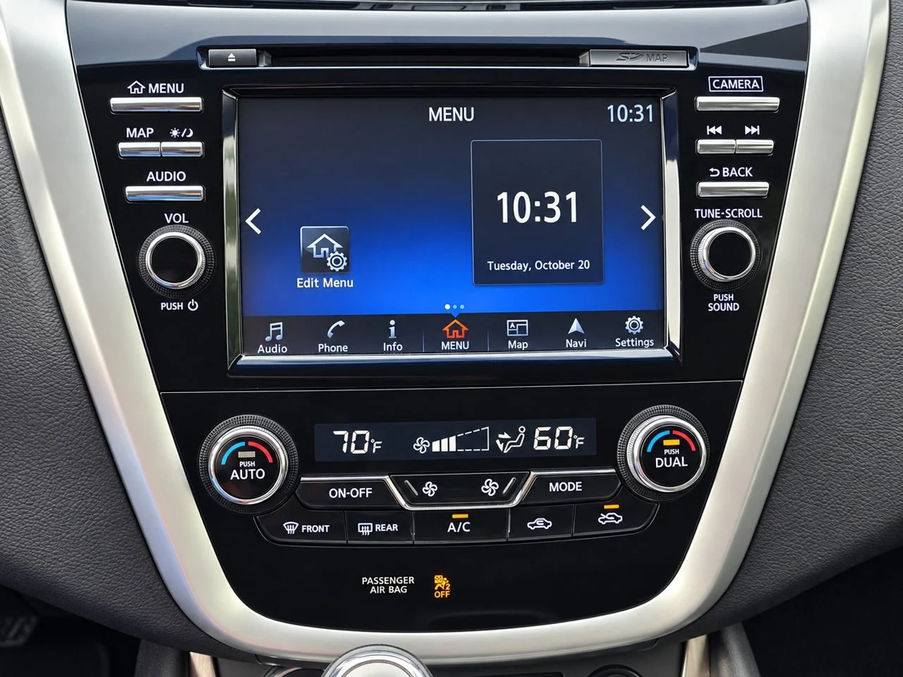 Used 2018 Pearl White Nissan SL image 18