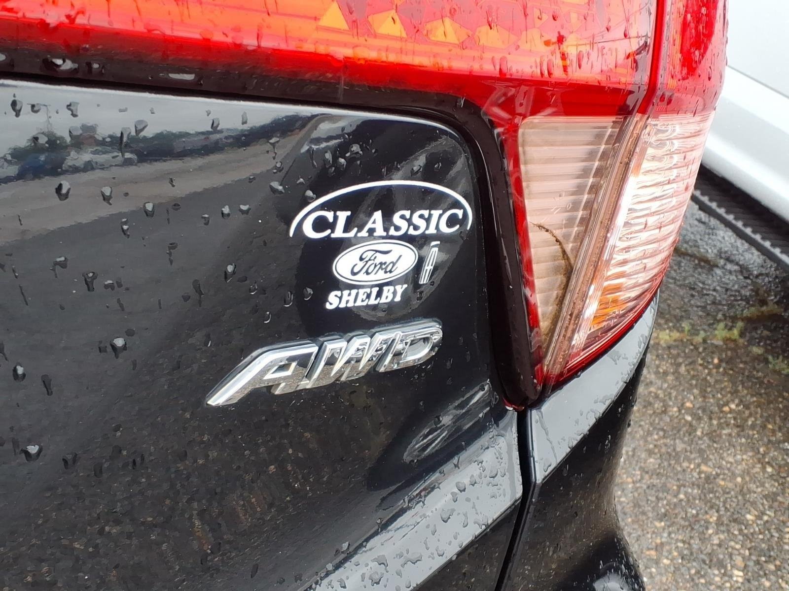 Used 2017 Crystal Black Pearl Honda EX-L Navi image 7