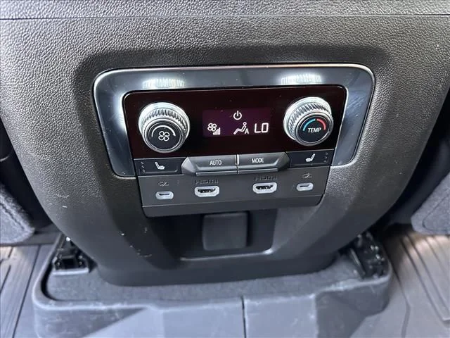 Used 2024 Black GMC Denali Ultimate image 17