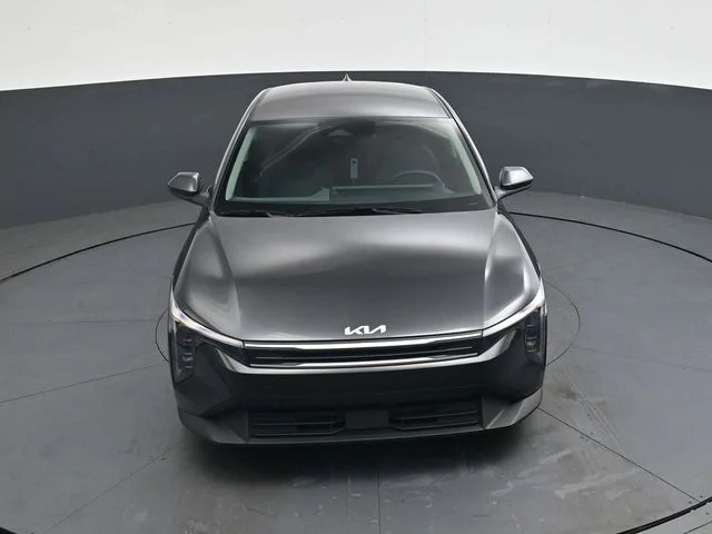 2025 Kia K4 LXS - Photo 31