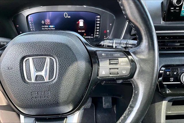 Used 2023 White Honda Elite image 11