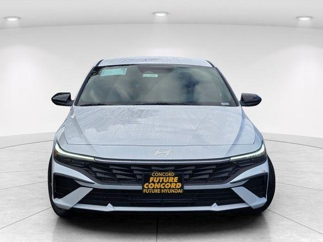 New 2026 White Hyundai SEL Sport image 3