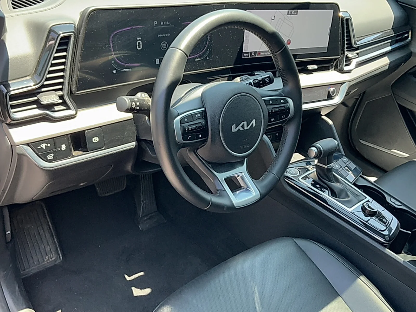 Used 2024 Glacial White Pearl Kia X-Line image 8
