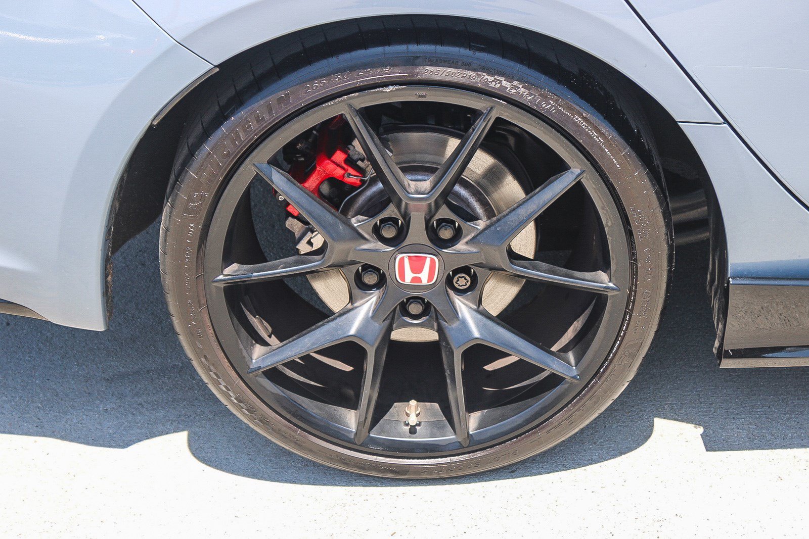 Used 2024 Sonic Gray Pearl Honda TYPE R image 37