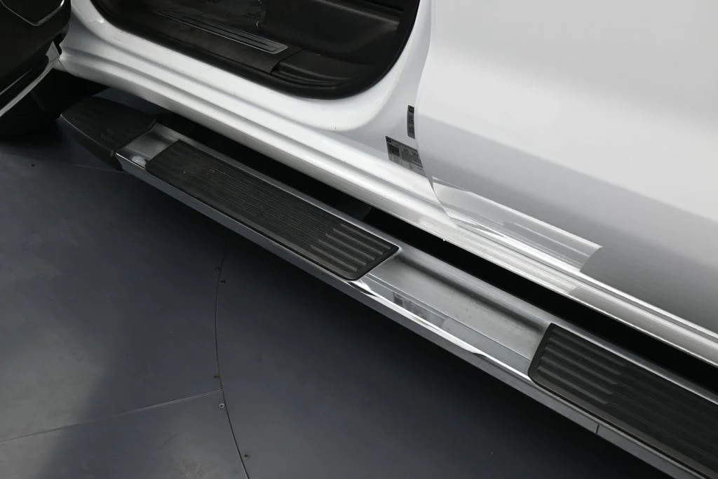 Used 2022 Summit White Chevrolet LT image 32