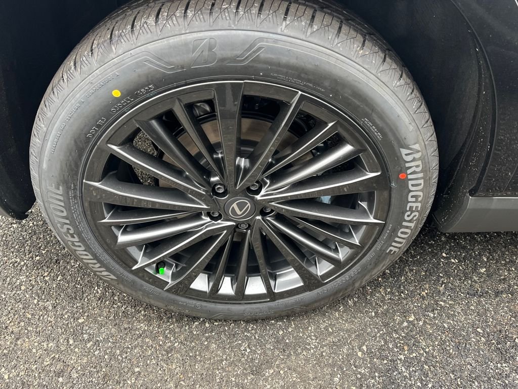 2026 Lexus RX 450h+ Premium - Photo 6