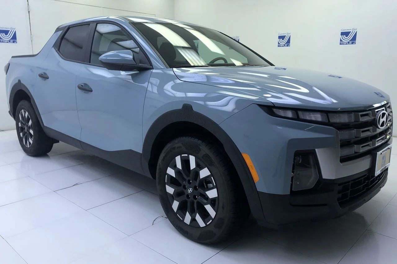 2025 Hyundai Santa Cruz SE 2.5's photo