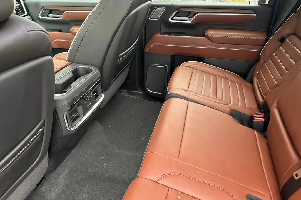 New 2026 Sterling Metallic GMC Denali Ultimate image 9