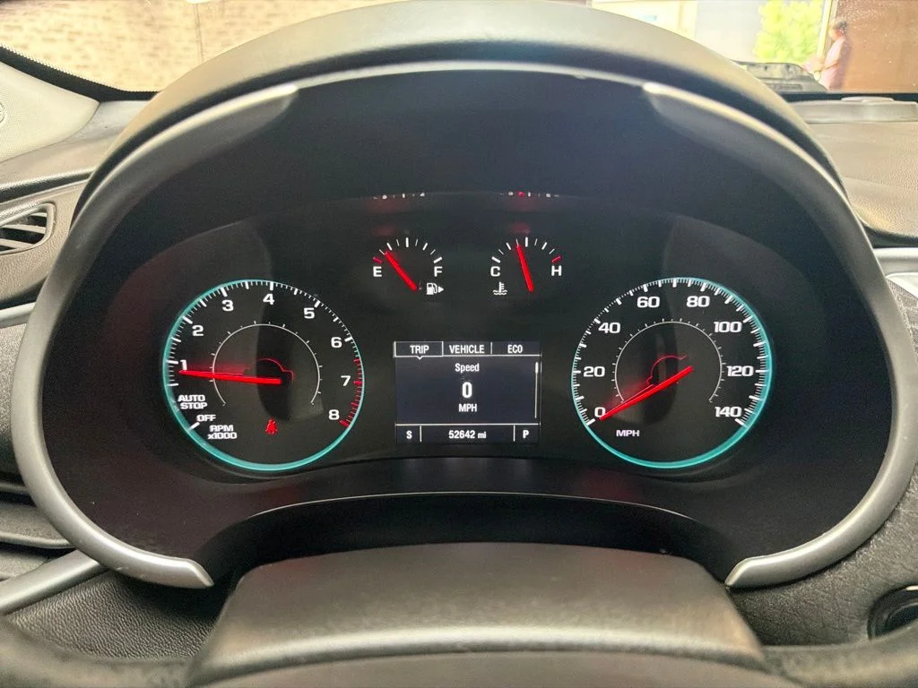 Used 2024 Summit White Chevrolet LT image 24