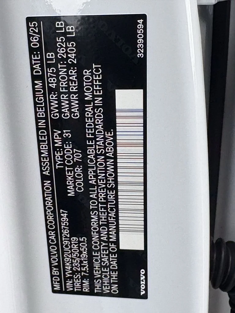 2026 Volvo XC40 Plus - Photo 30