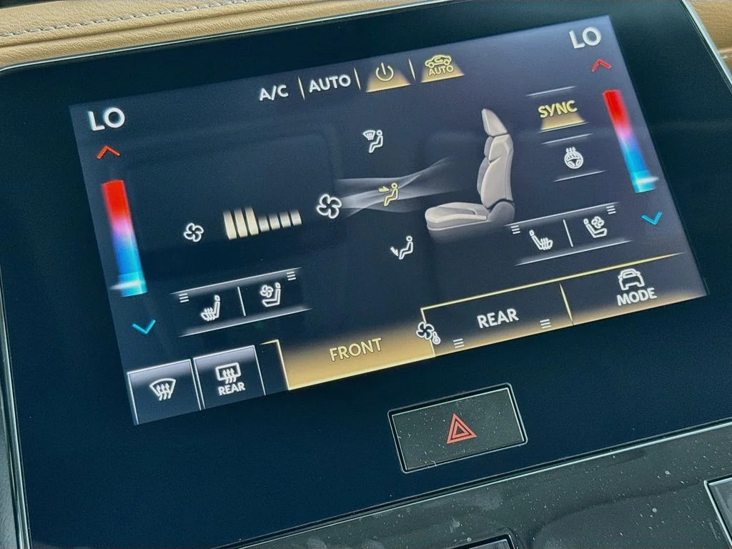 New 2027 RADIANT WHITE INFINITI Luxe 2WD image 16