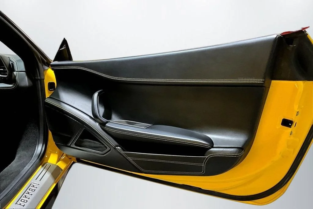 Used 2013 Giallo Modena Ferrari  image 21