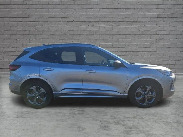 Used 2023 Silver Ford ST-Line image 10