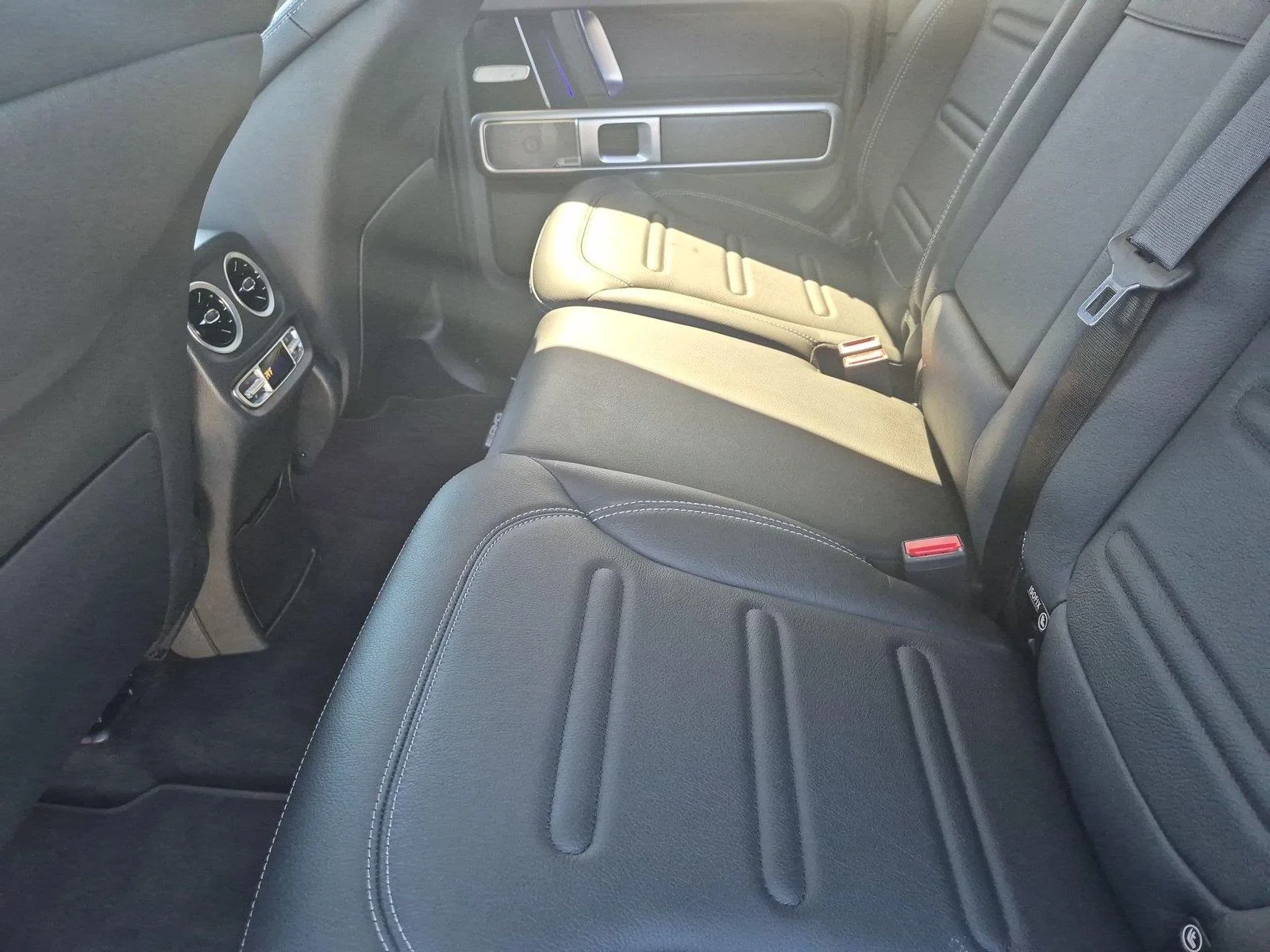 Used 2021 Polar White Mercedes-Benz G 550 image 29
