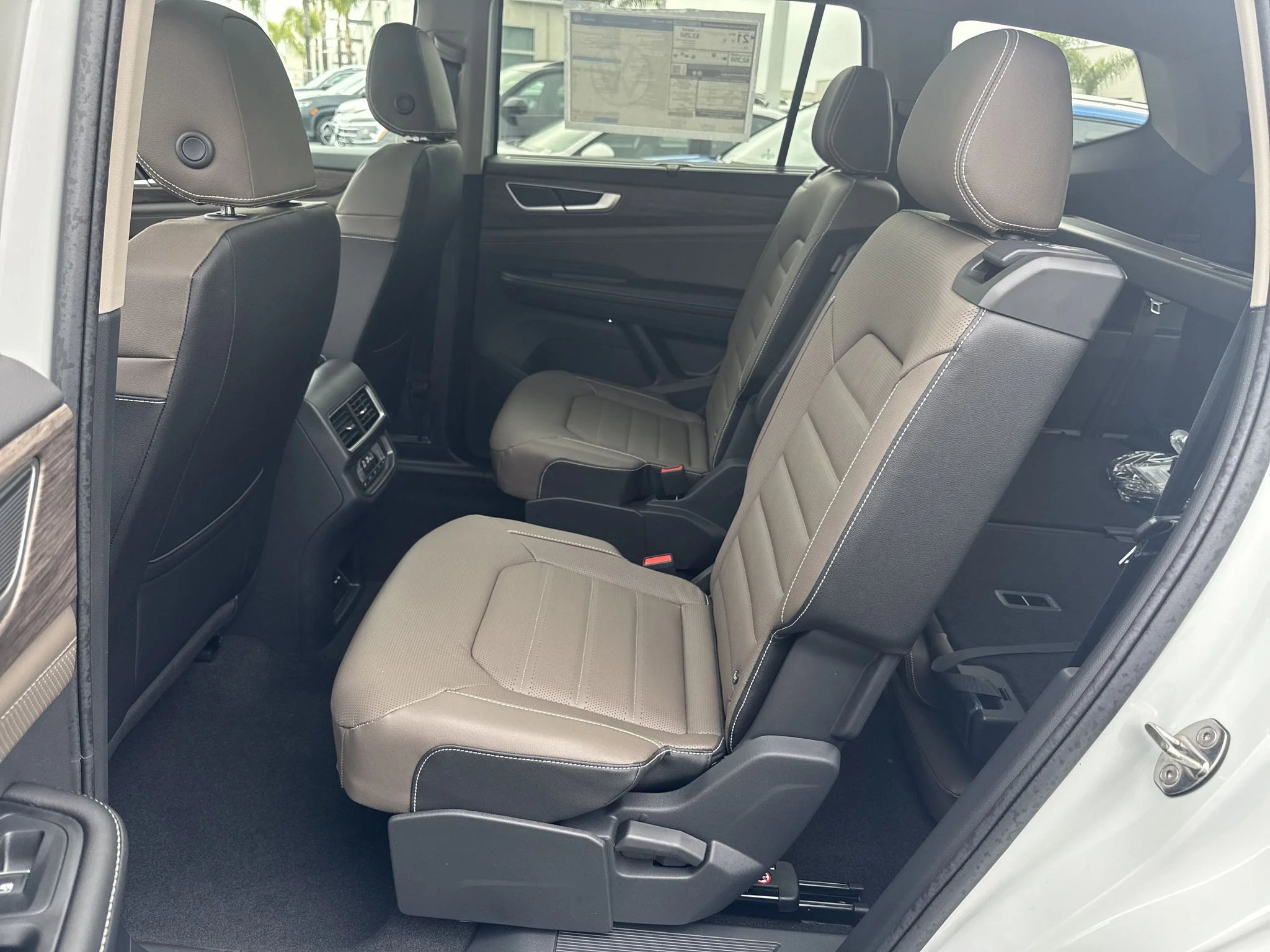 New 2026 Opal White Pearl Volkswagen 2.0T SEL image 27