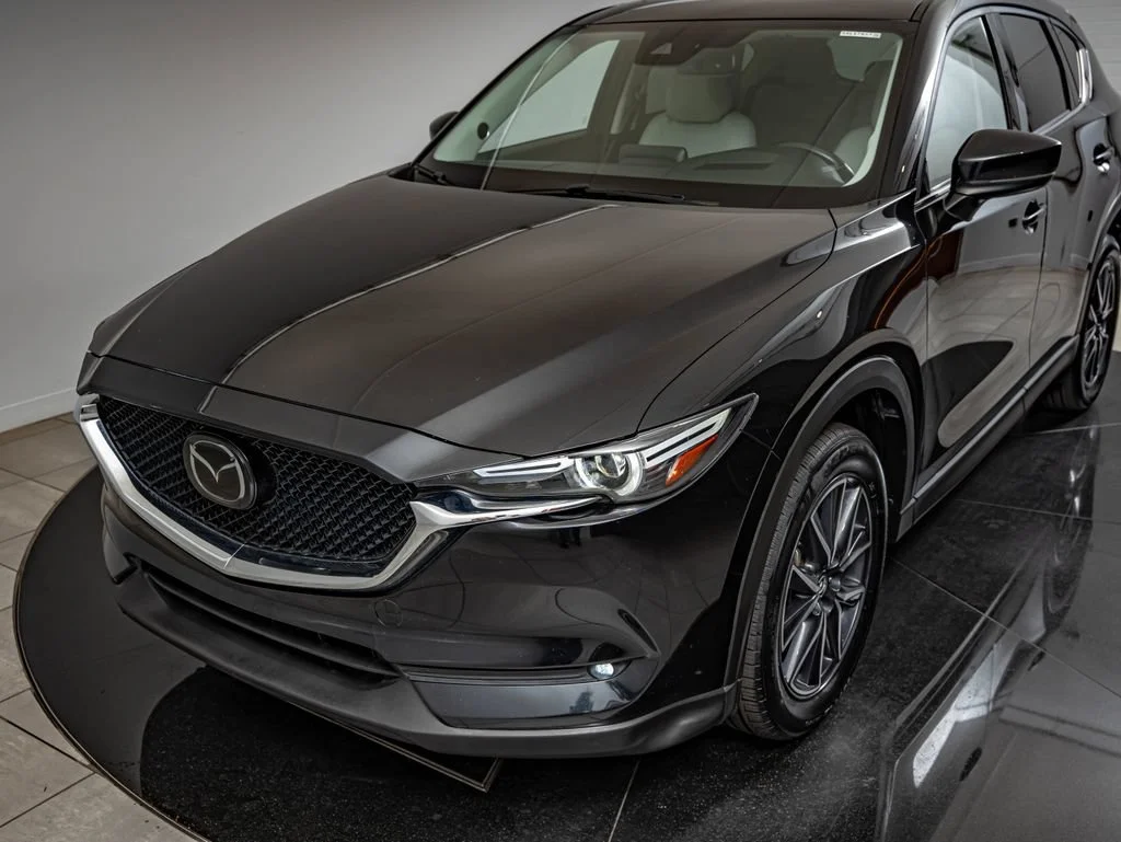 Used 2018 Jet Black Mica Mazda Grand Touring image 14