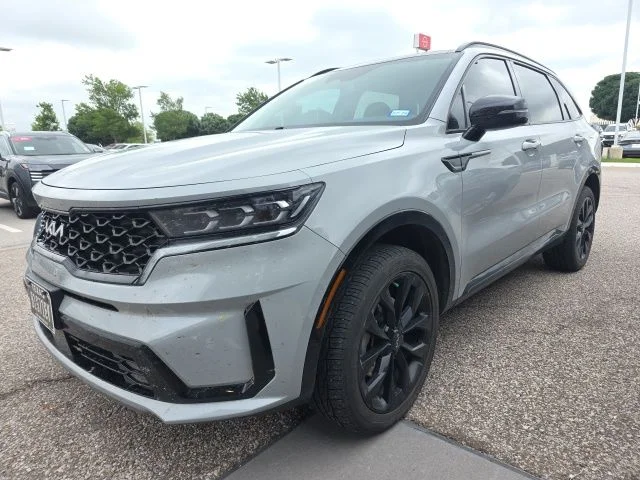 Used 2023 Gray Kia SX image 3
