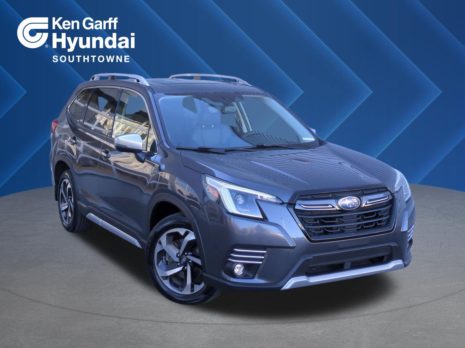 2022 Subaru Forester Touring's photo