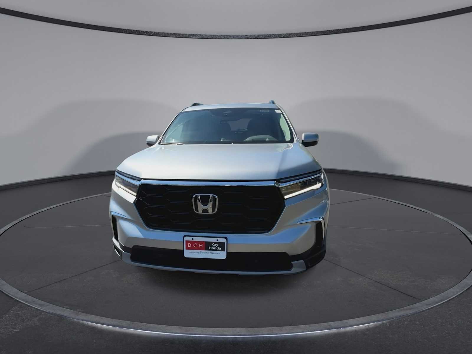 Used 2023 Lunar Silver Metallic Honda Elite image 3