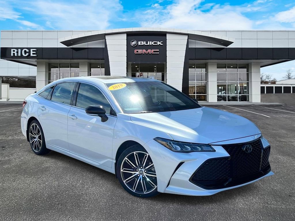 2019 Toyota Avalon XSE