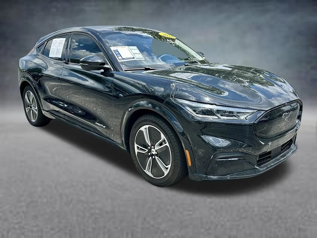 Used 2023 Shadow Black Ford Premium image 3