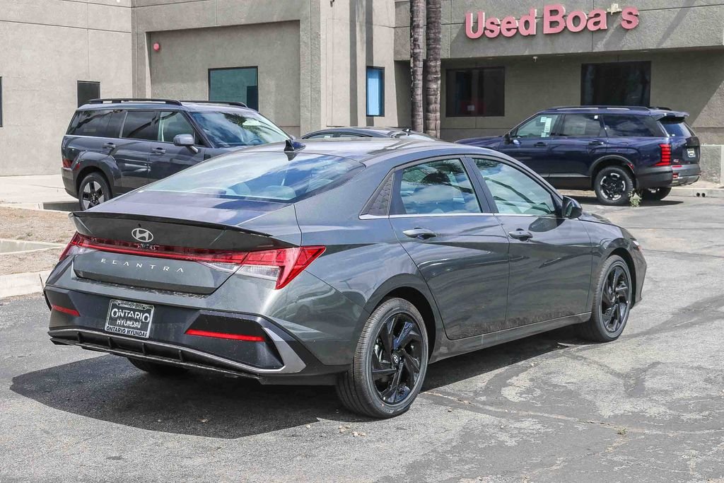 New 2026 Gray Hyundai SEL Sport image 8