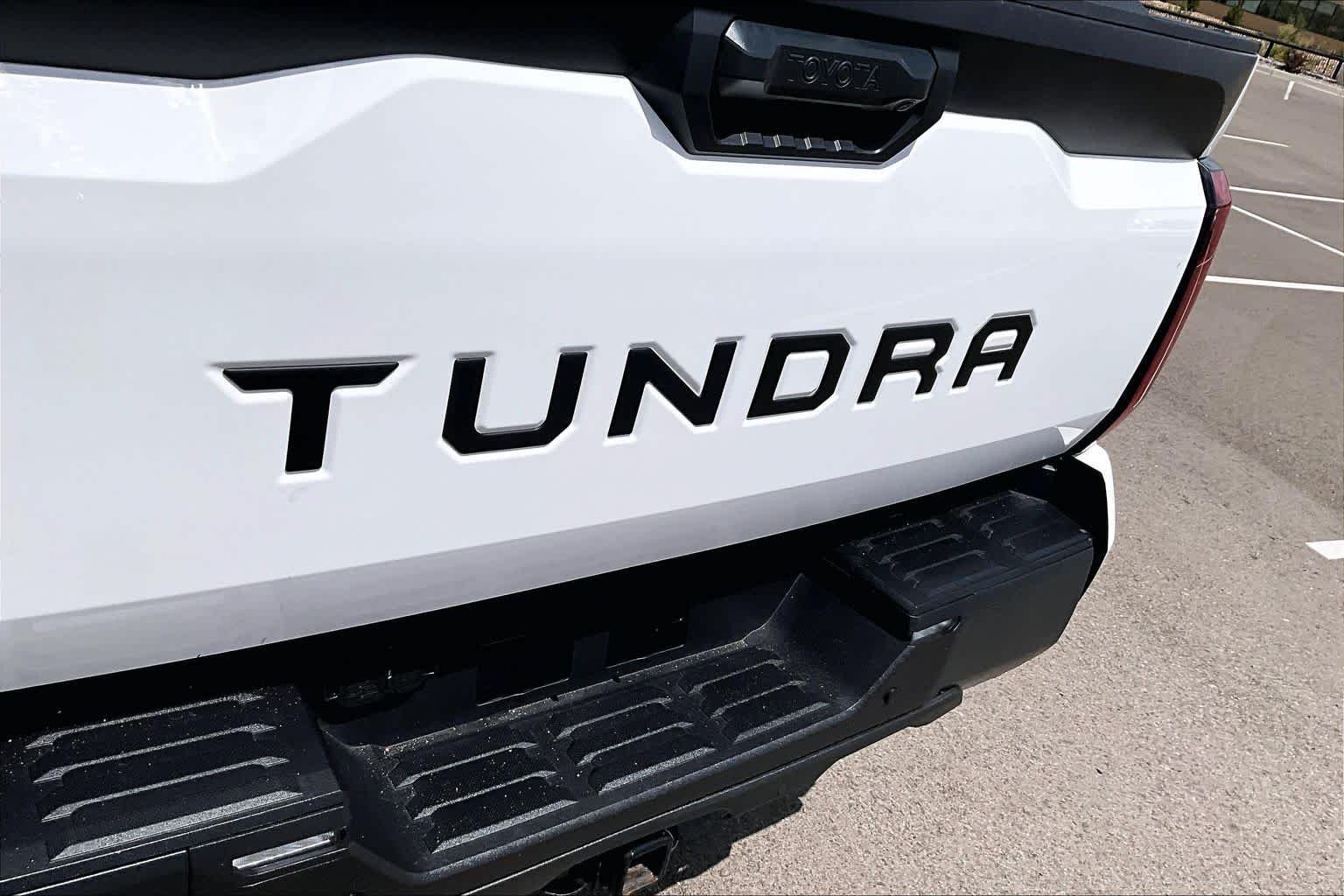 Used 2025 Ice Cap Toyota SR5 image 31