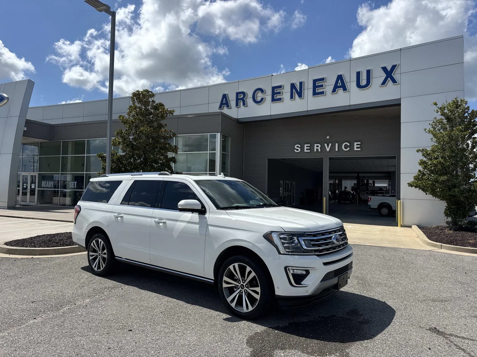 Certified Used 2021 Star White Ford Limited image 1