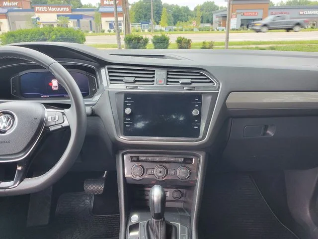 Used 2021 White Volkswagen 2.0T SEL image 15