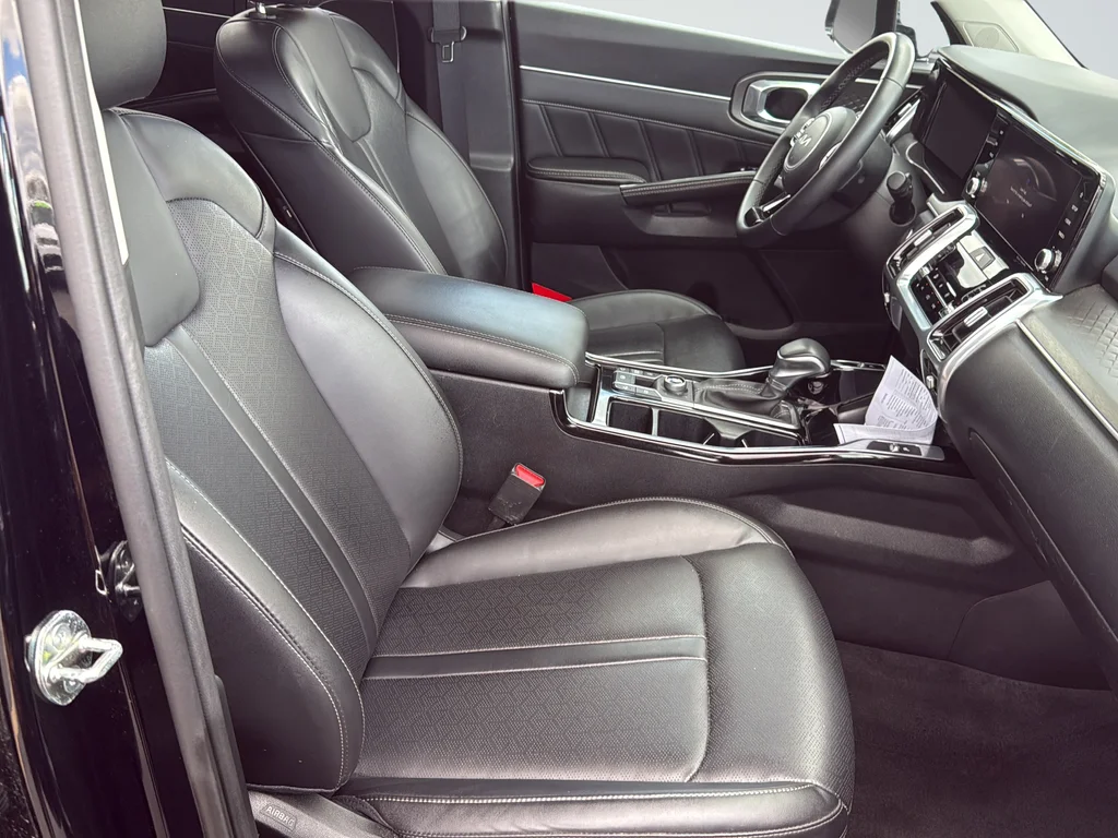 Used 2023 Black Kia SX image 10