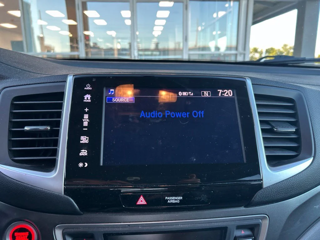 Used 2017  Honda EX-L image 12