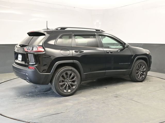 Used 2021 Black Jeep Latitude Lux image 7