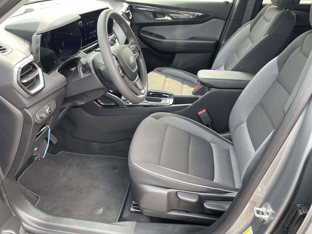 Used 2025 Gray Chevrolet LT image 12
