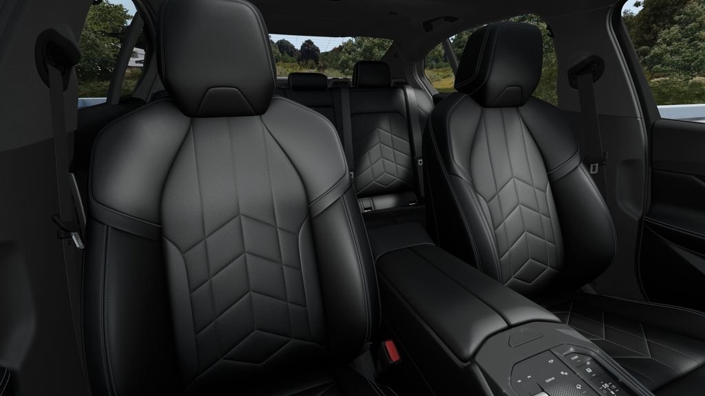 New 2027 Black Sapphire Metallic BMW 530i image 11