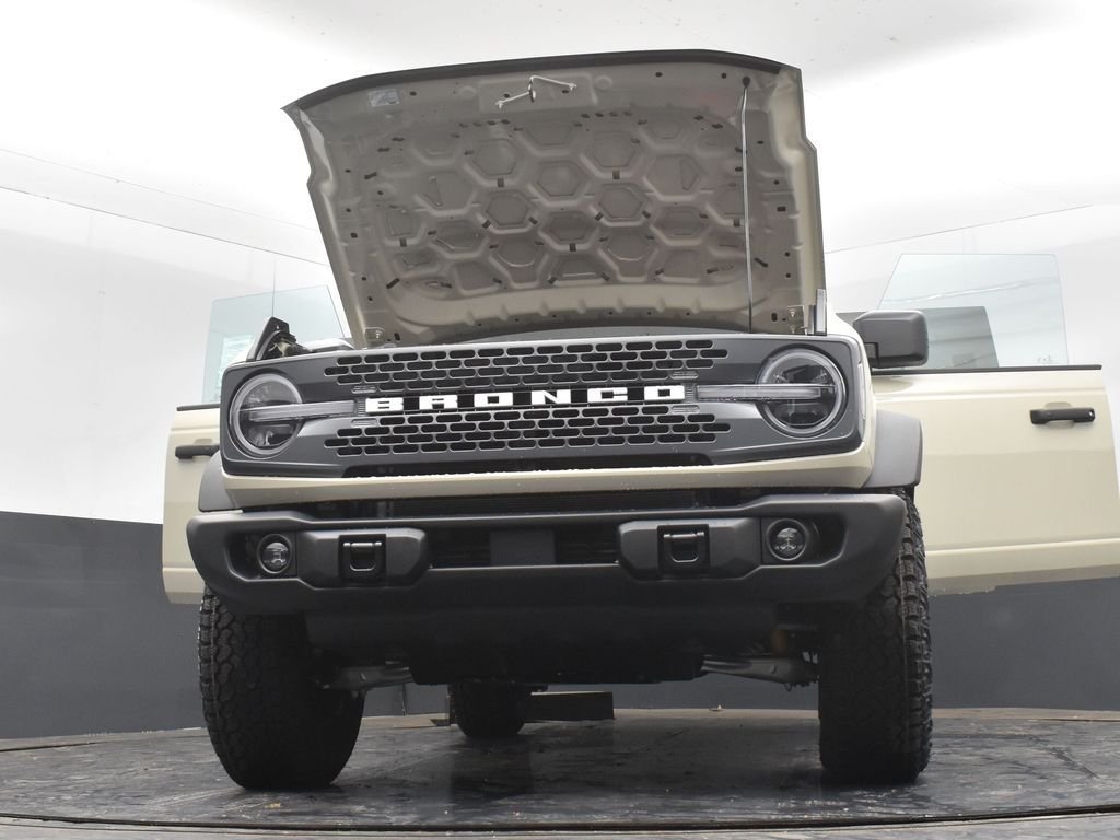 New 2026 Desert Sand Ford Badlands® image 39