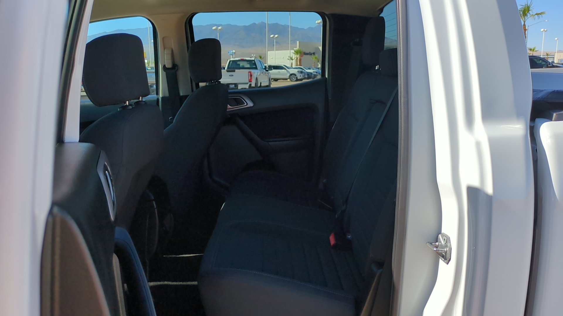 Used 2023 Oxford White Ford XLT image 24