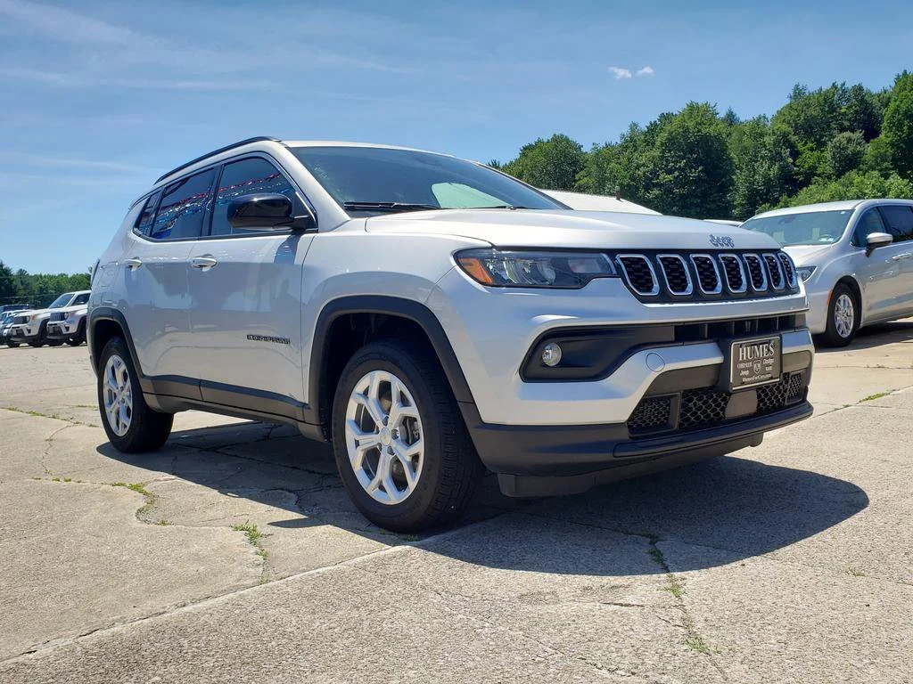 2024 Jeep Compass Latitude 4X4's photo