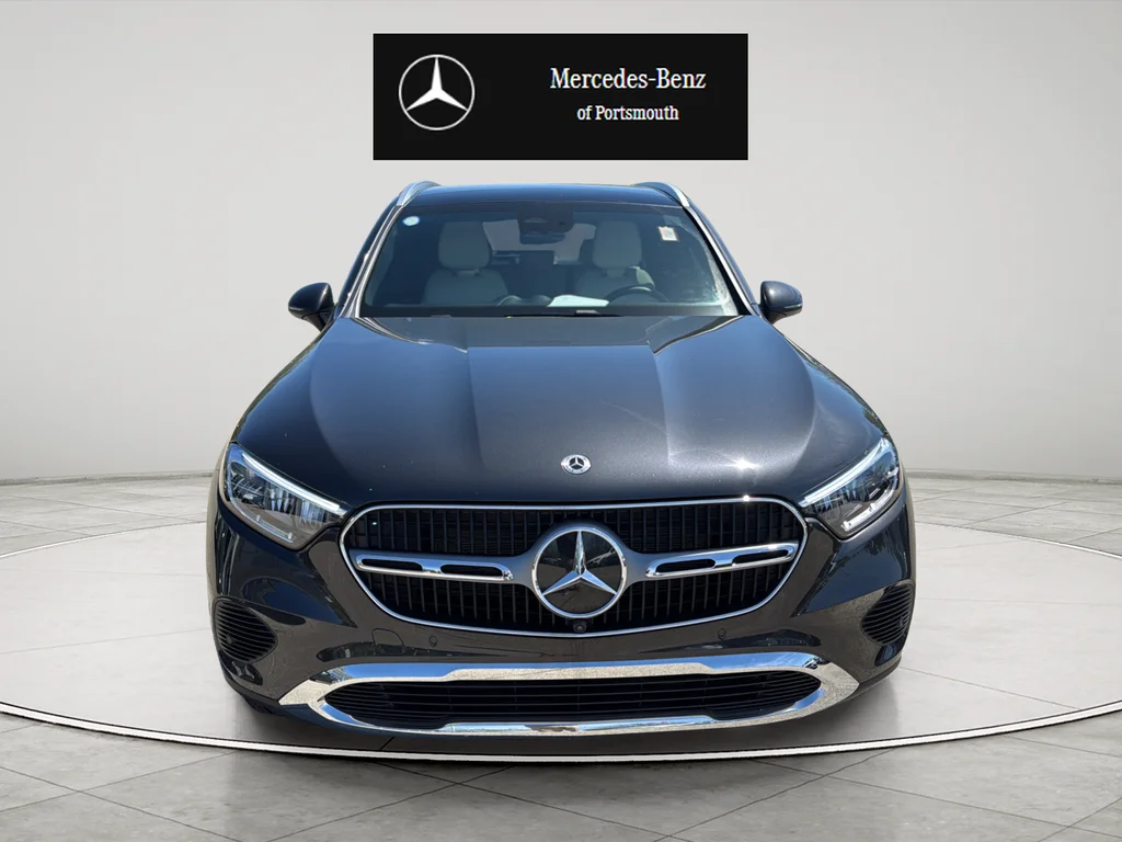 Used 2026 Gray Mercedes-Benz GLC 300 image 8