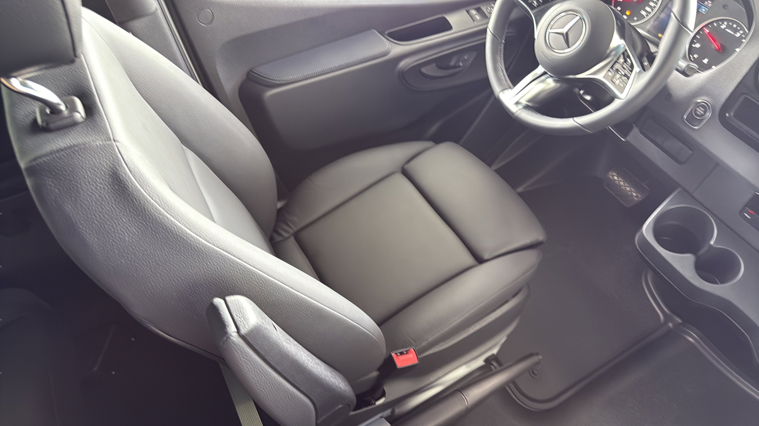 New 2026 Arctic White Mercedes-Benz  image 18