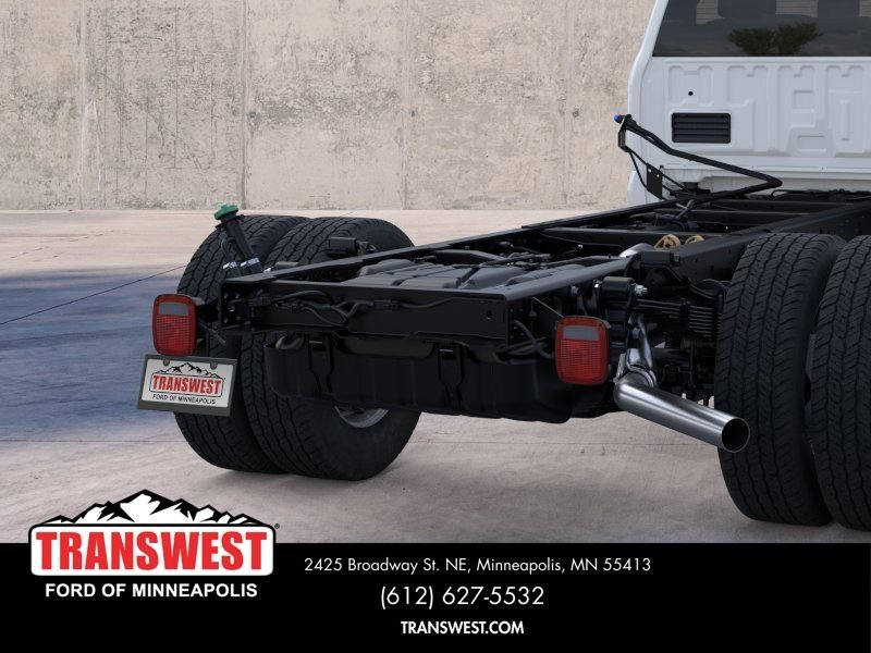 New 2026 Oxford White Ford F-600® XL image 21