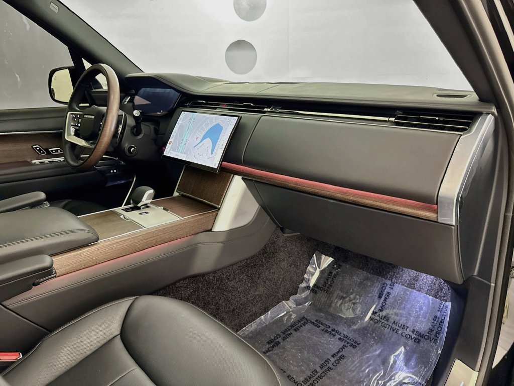 Certified Used 2025 Black Land Rover SE image 30