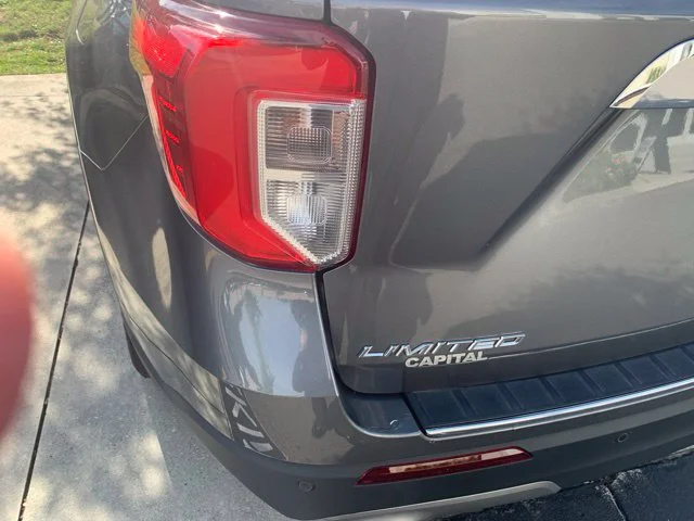 Used 2023 Gray Ford Limited image 3