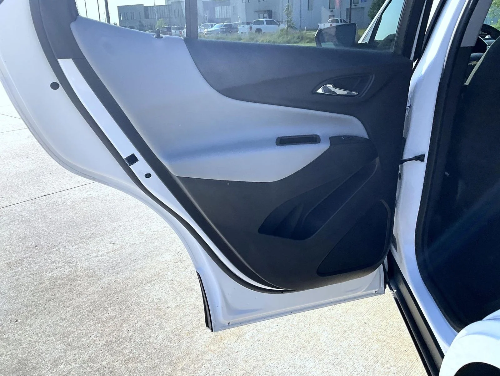Used 2024 White Chevrolet LS image 18