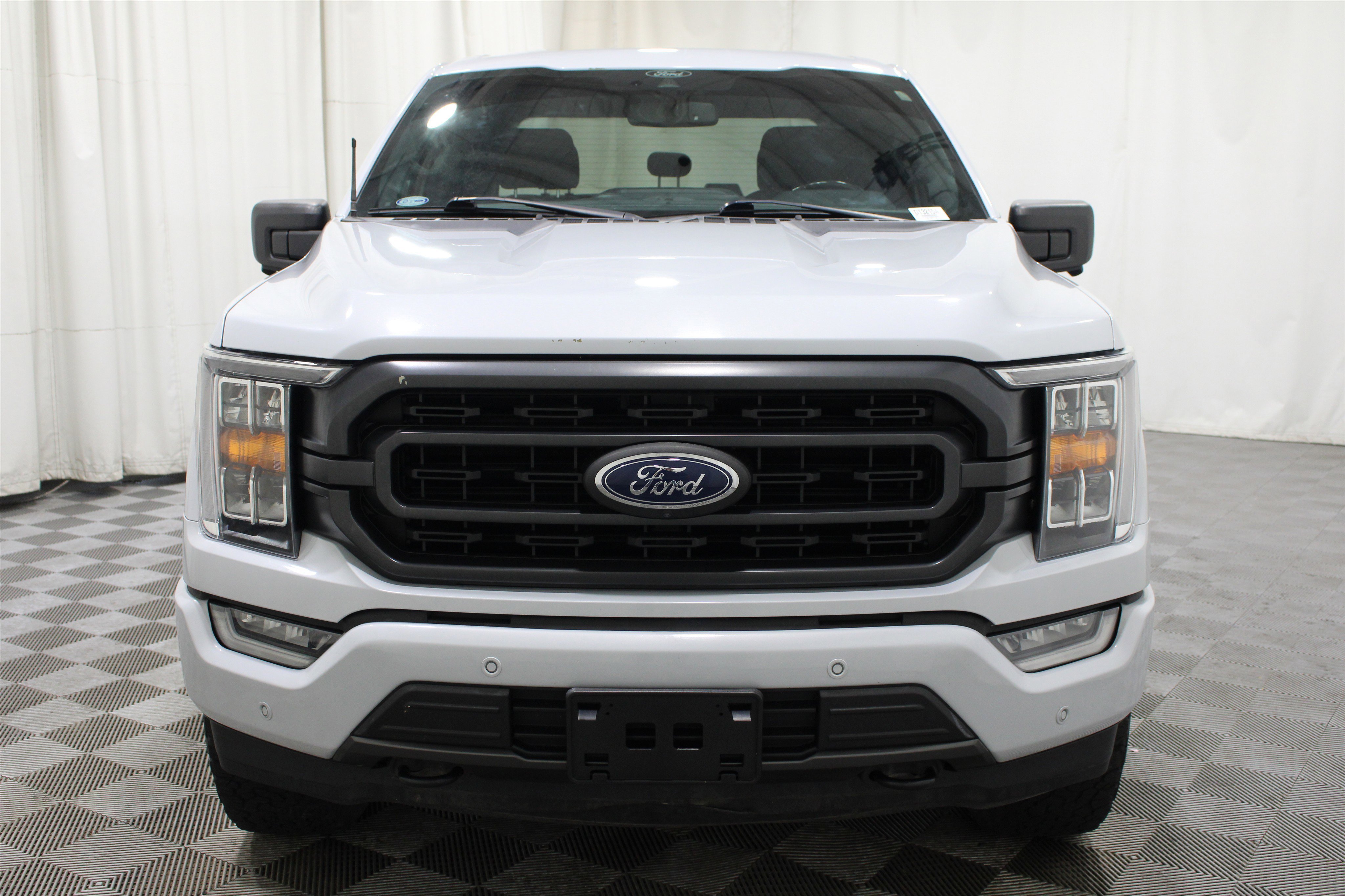 Used 2021 Space White Metallic Ford XLT image 35