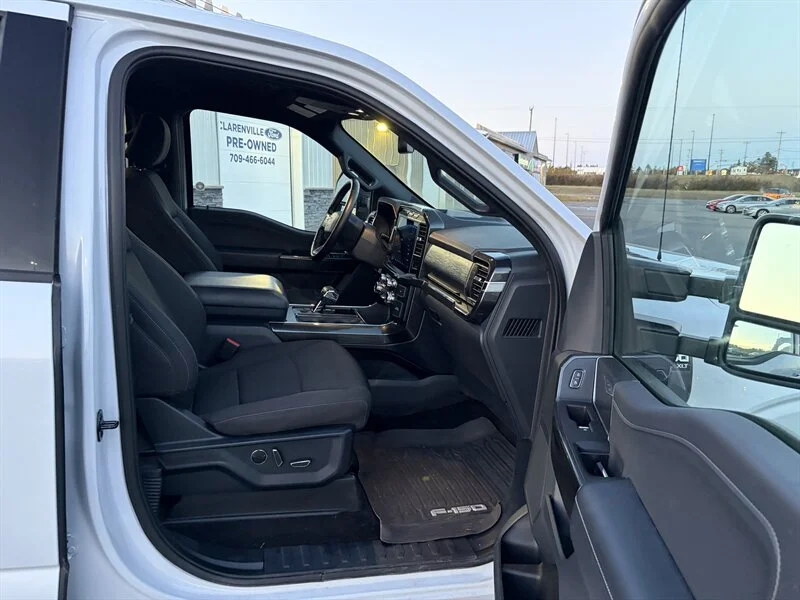 Used 2021 White Ford XLT Sport image 5
