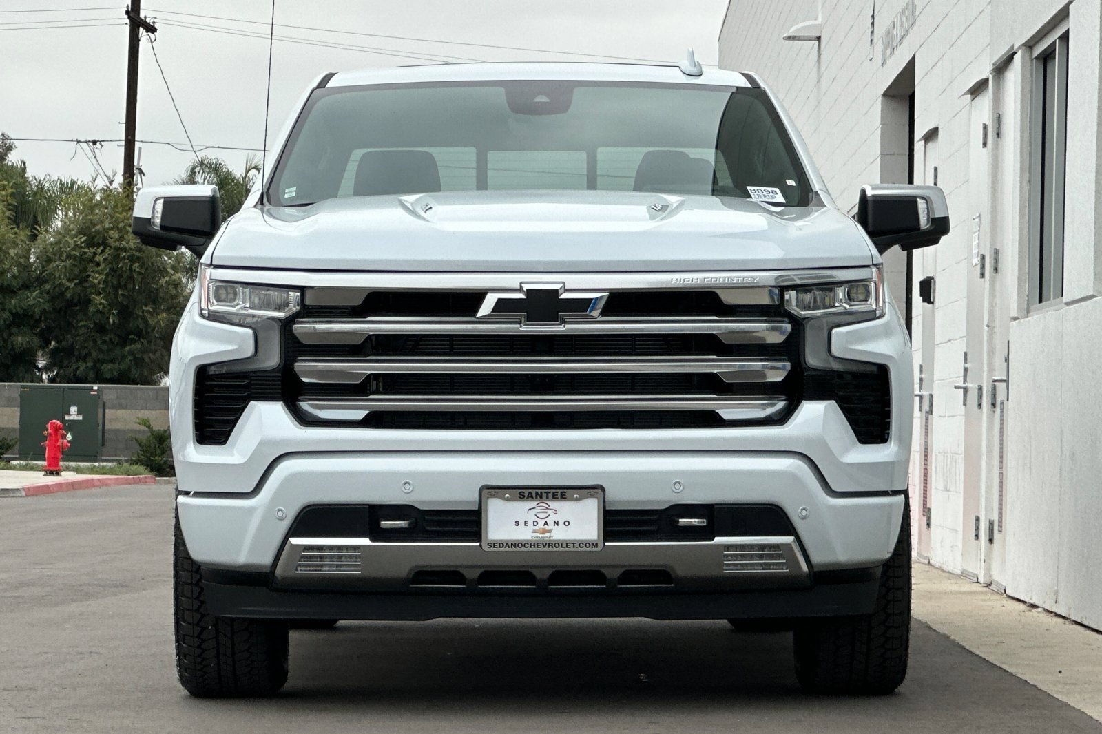 New 2026 Polar White Tricoat Chevrolet High Country image 9