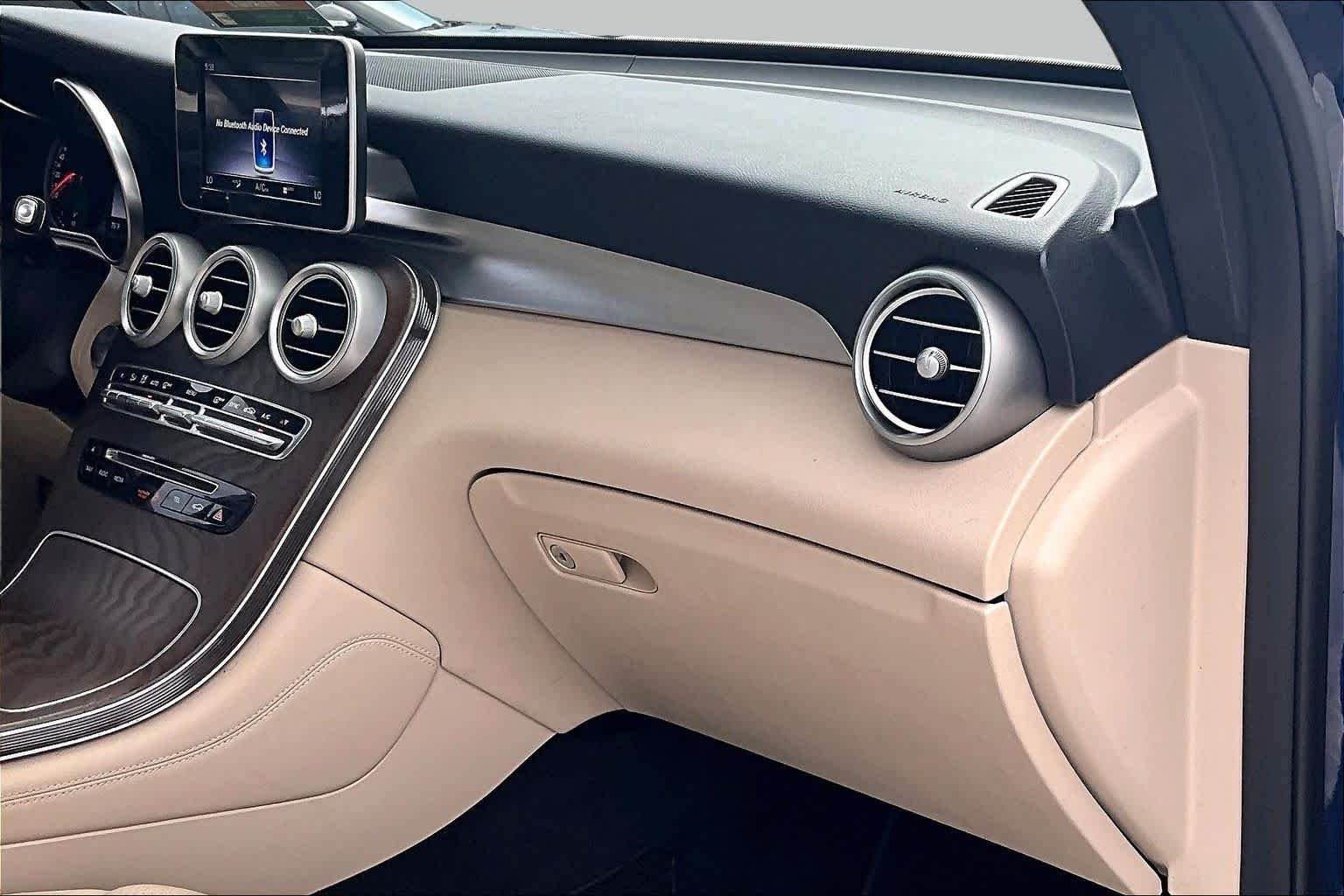 Used 2018 Lunar Blue Metallic Mercedes-Benz GLC 300 image 19