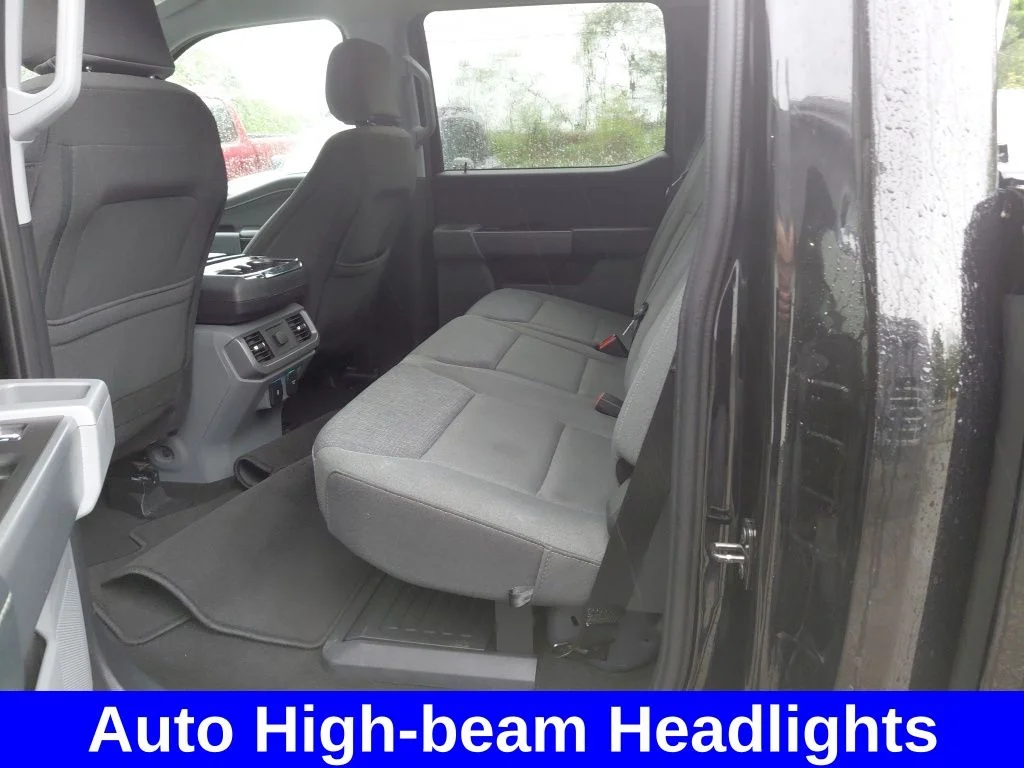 Used 2024 Black Metallic Ford XLT image 21